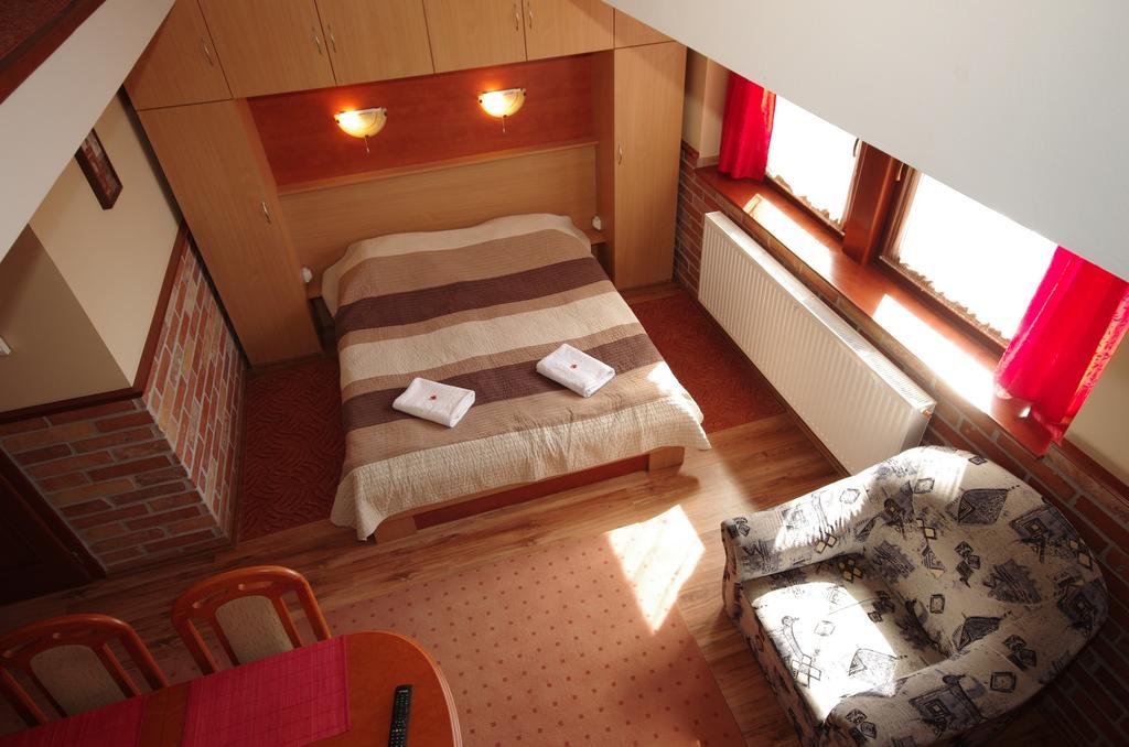 Gyulai Brill Apartman ภายนอก รูปภาพ
